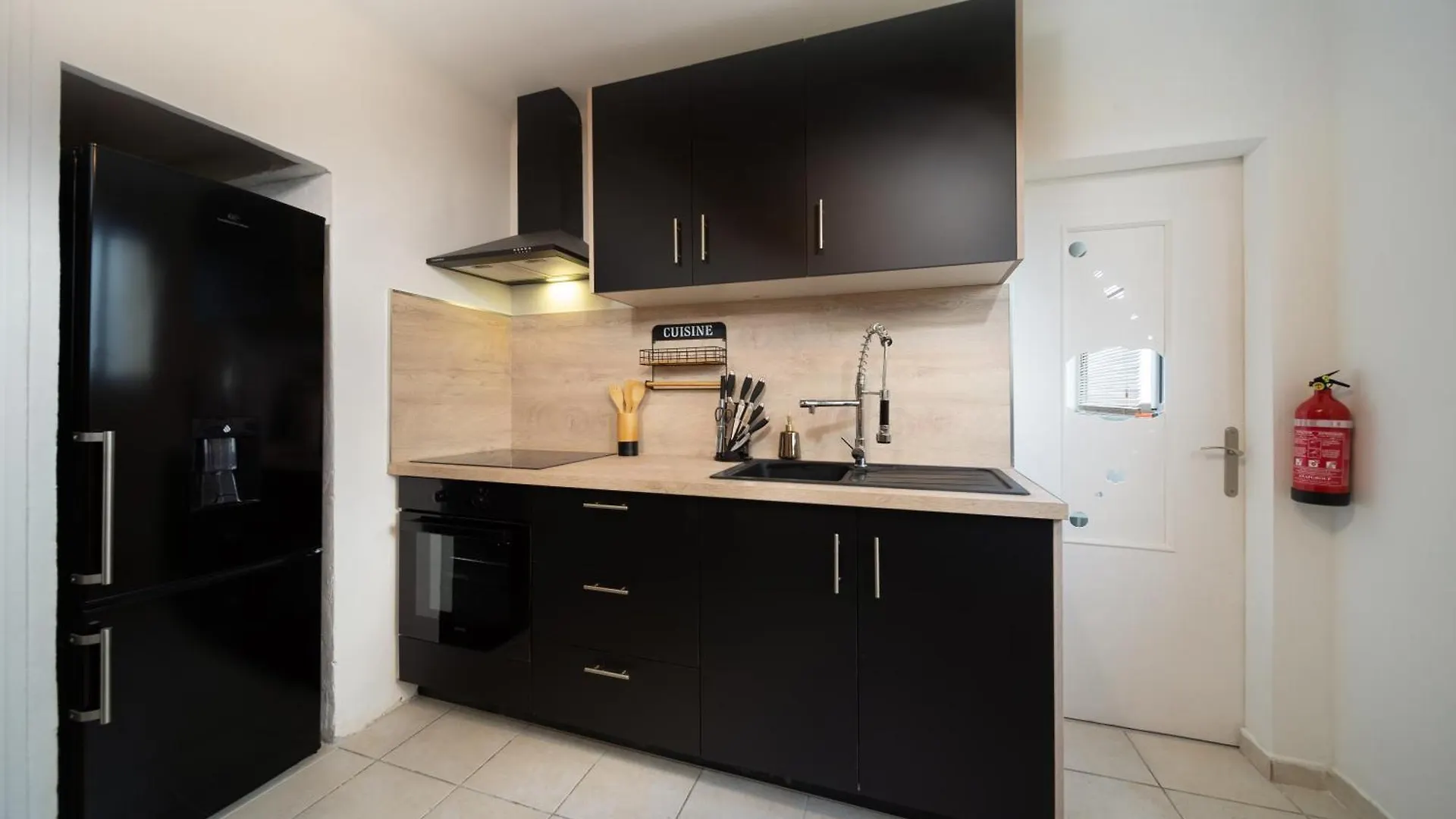 Apartment Appartement 3 Chambres Avec Terrasse Et Parking Marseille